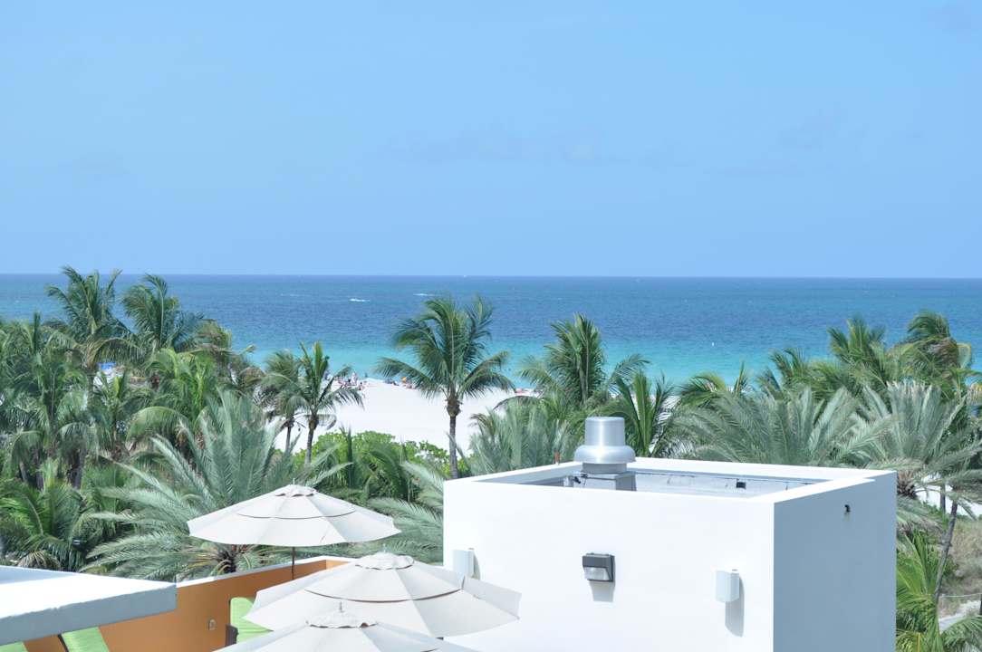 Sicht vom Zimmer auf den Strand Royal Palm South Beach Miami, a Tribute Portfolio Resort