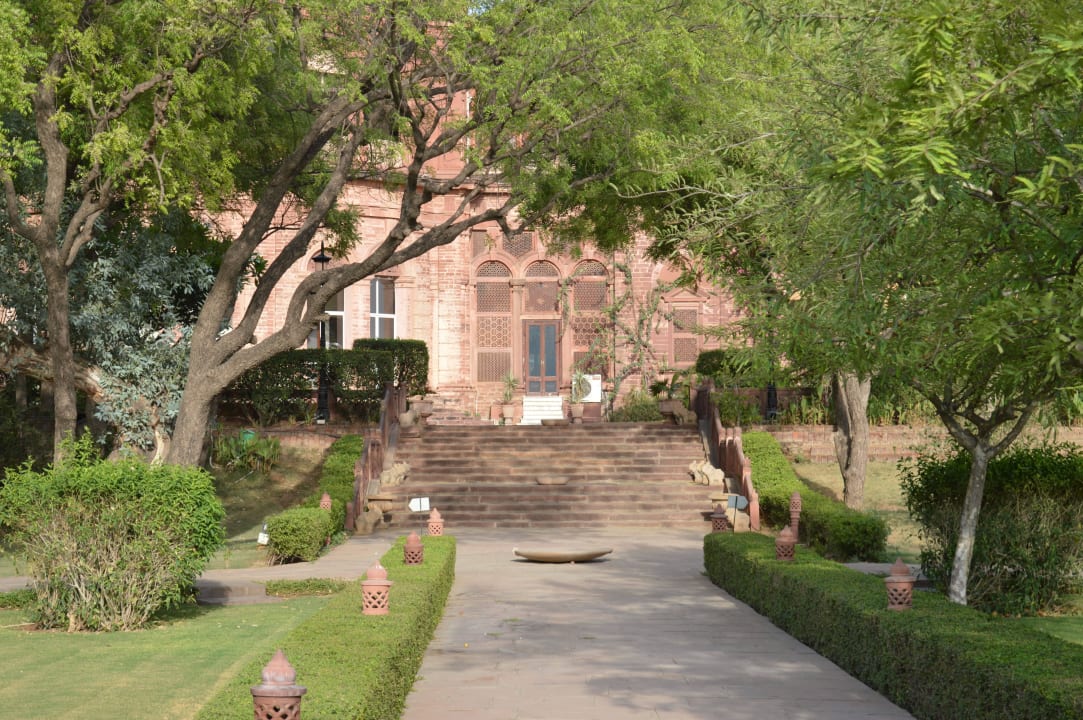 Garten Hotel Raj Niwas Palace