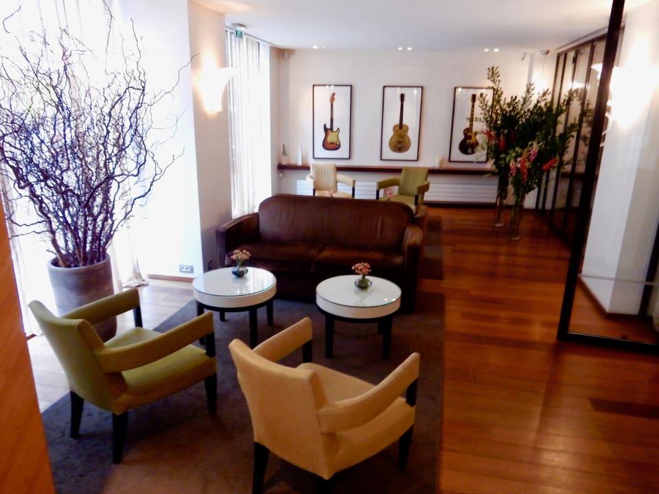 Lobby Hotel Le Colisée