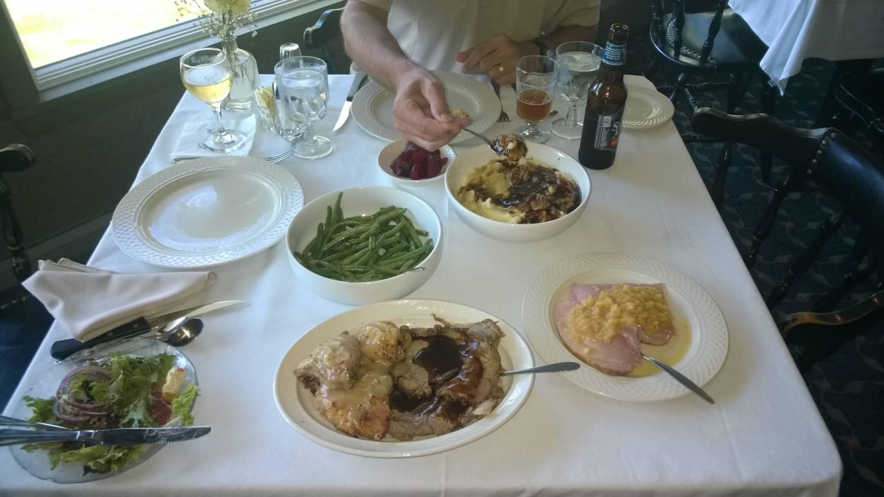 American Family Dinner (hochkalorisch) Town & Country Inn & Resort Gorham
