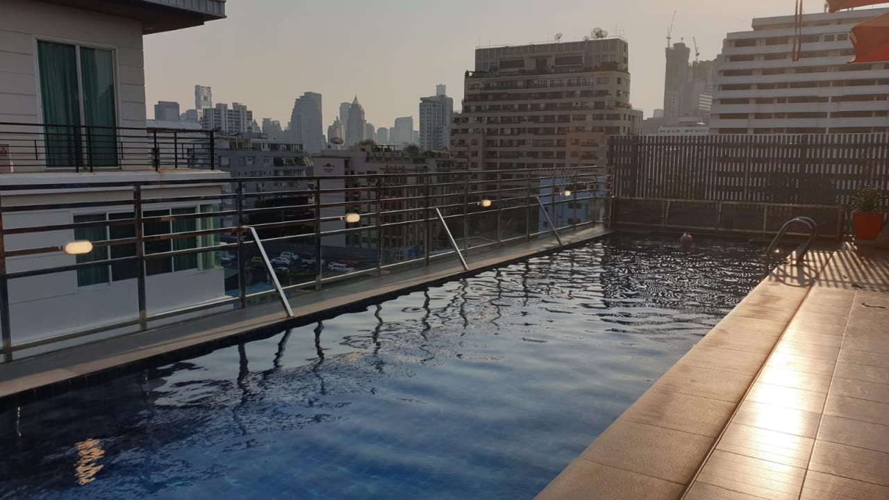Pool Hotel Solo Sukhumvit 2