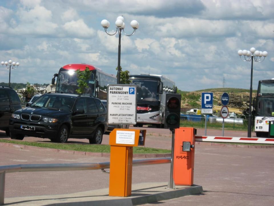 Parking strzeżony Hotel Gołębiewski