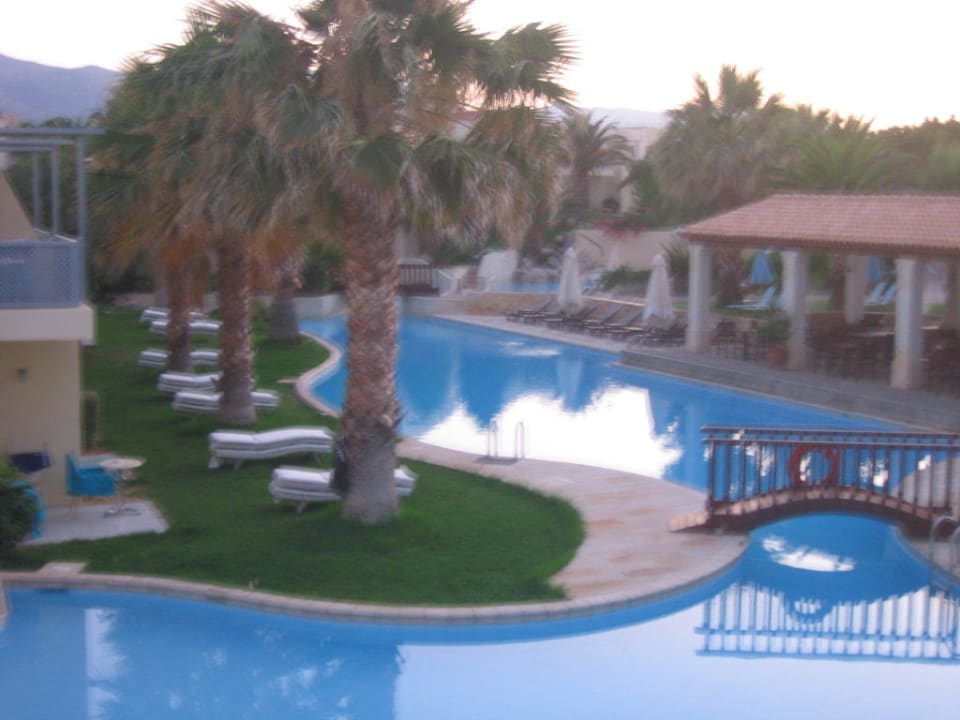 Relaxpool Phãea Cretan Malia