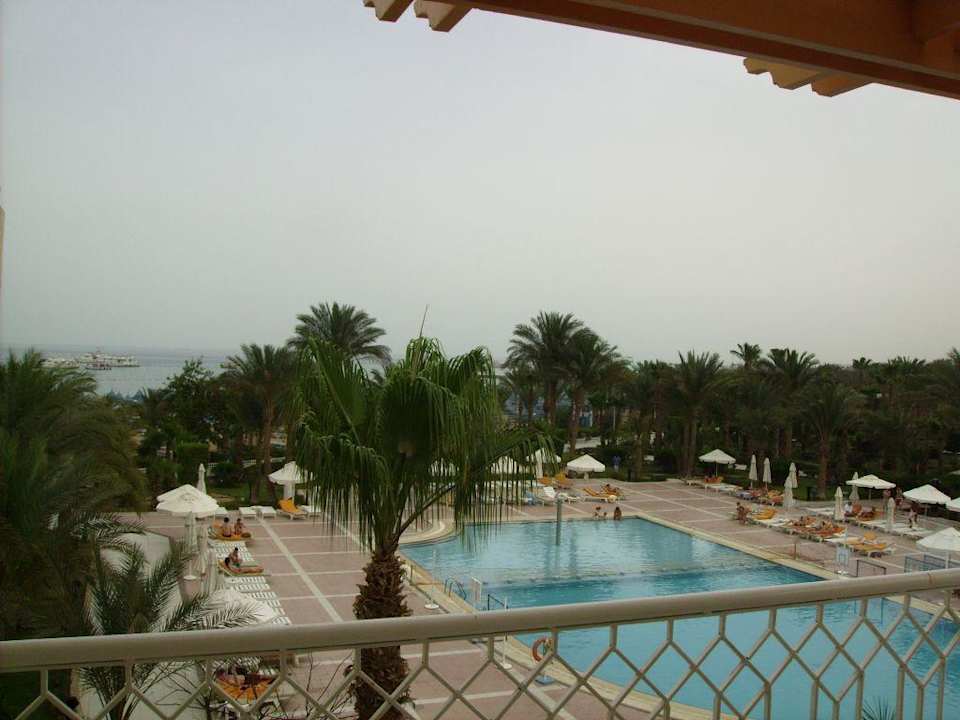 Blick vom Balkon Zimmer 995 The Grand Hotel Hurghada