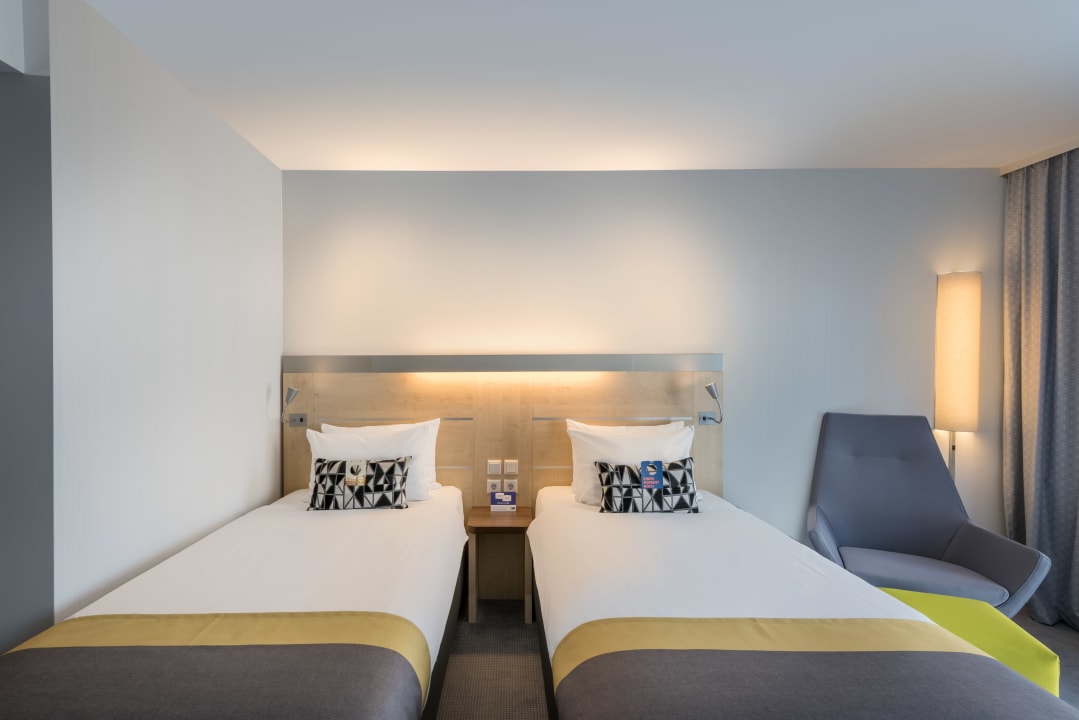Zimmer Holiday Inn Express Gütersloh
