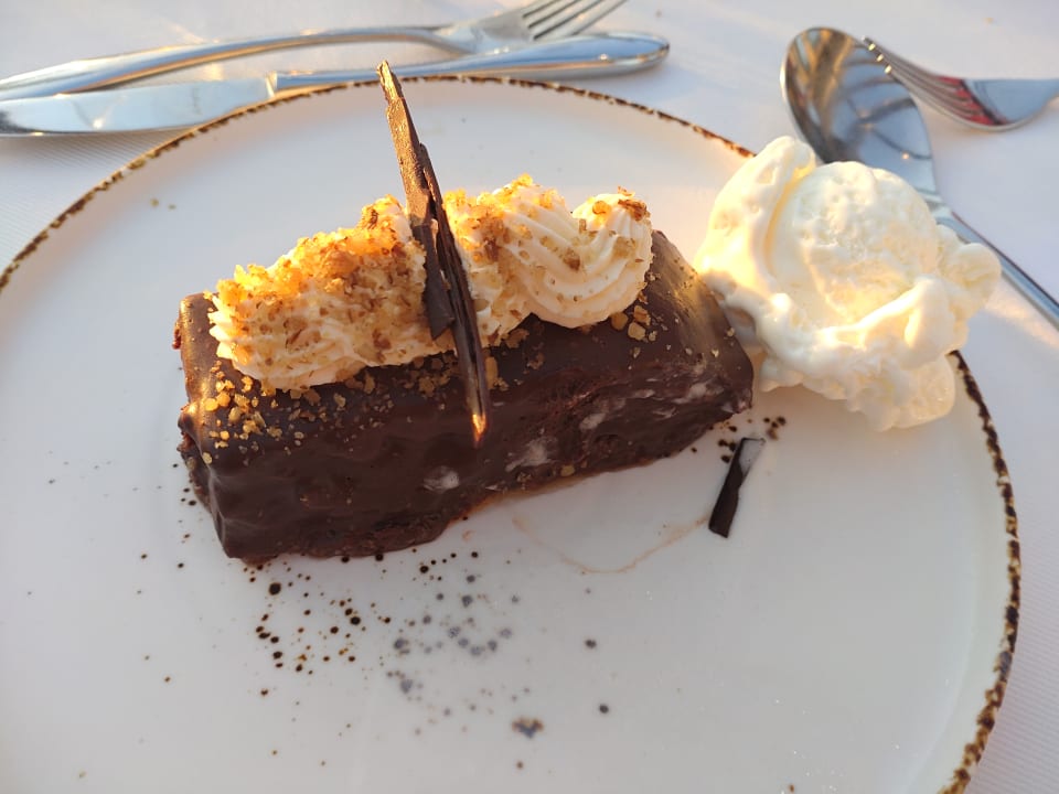 Gastro Nana Golden Beach