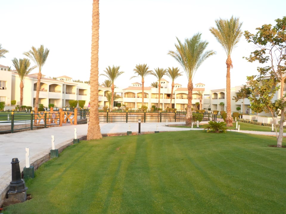 Gepflegter Garten Pickalbatros Dana Beach Resort - Hurghada