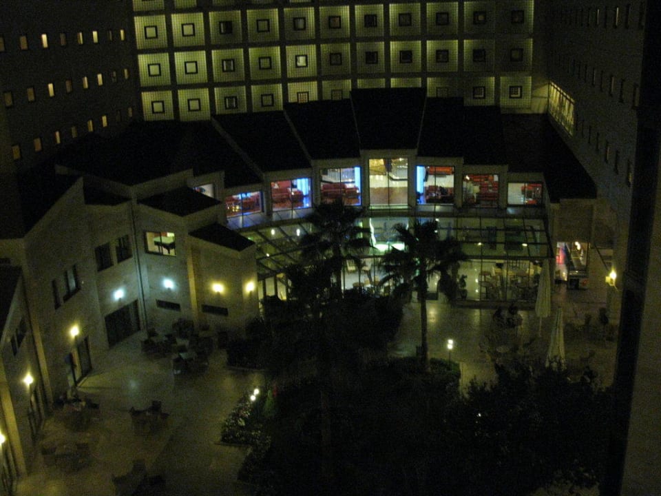 Blick in den Innenhof / Bars Hotel Mirada del Mar