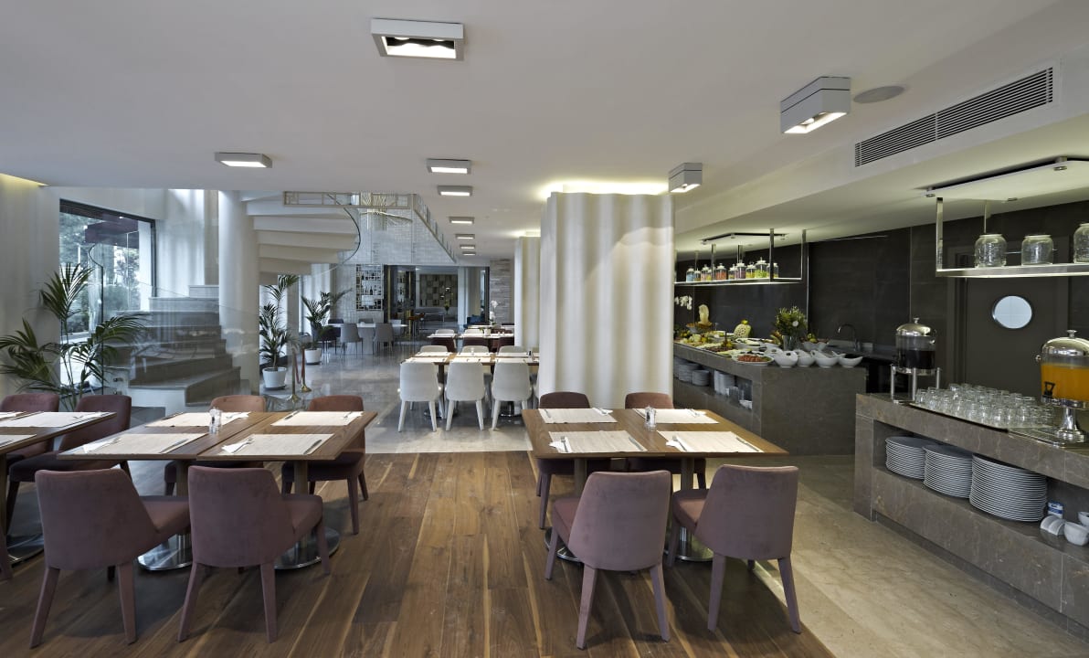 Breakfast Hotel Ramada Istanbul Grand Bazaar
