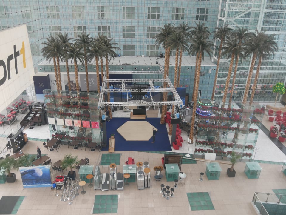 Lobby Hilton Munich Airport