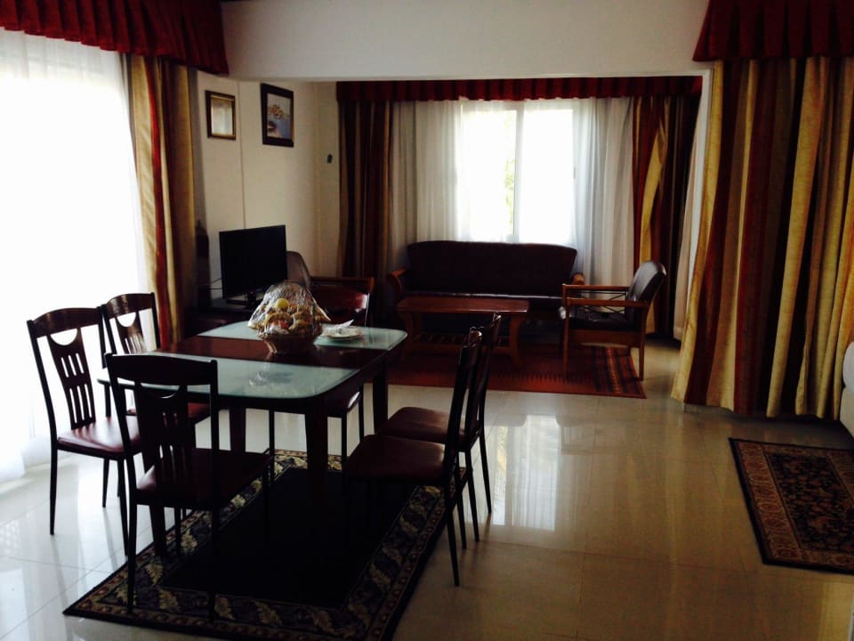 Blick ins Zimmer Golden Beach Resort