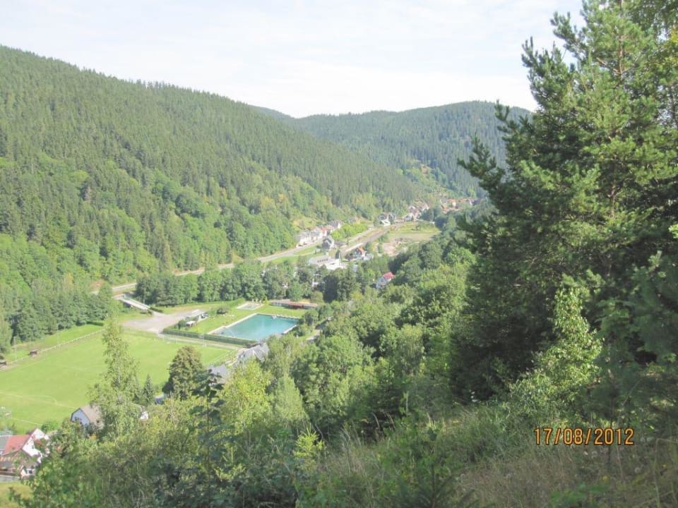 Mellenbach mit Schwimmbad Berghotel Mellenbach