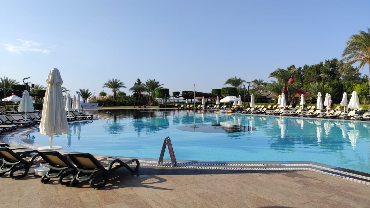 Pool Limak Lara Deluxe Hotel & Resort