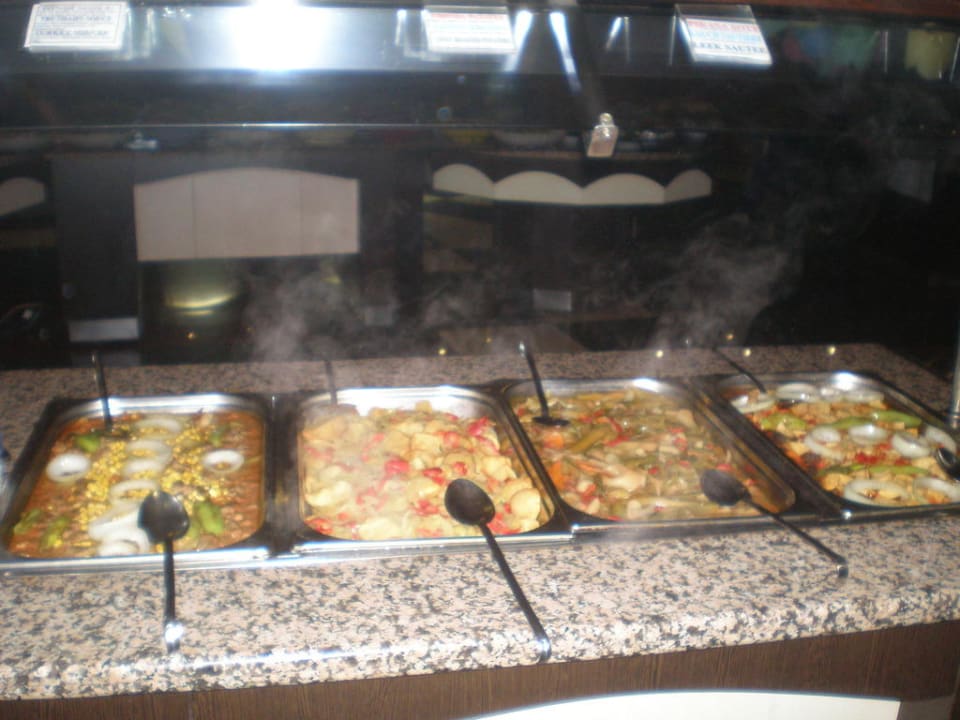Warmes Buffet Hotel Orfeus Park