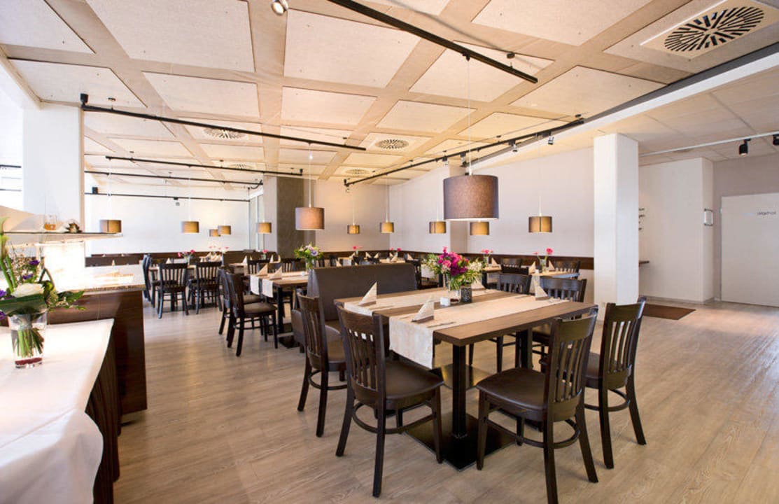 Restaurant bonjour Tagungshotel Stuttgart-Gerlingen