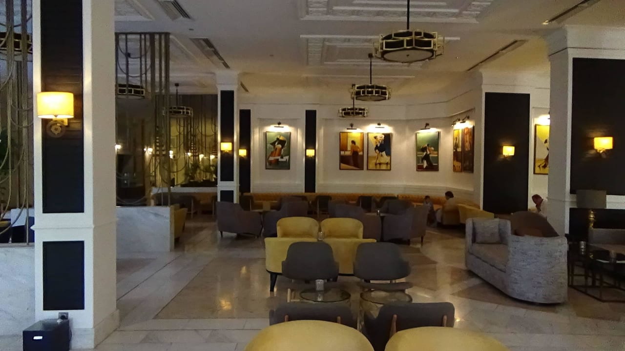 Lobby- Bar Balmy Foresta