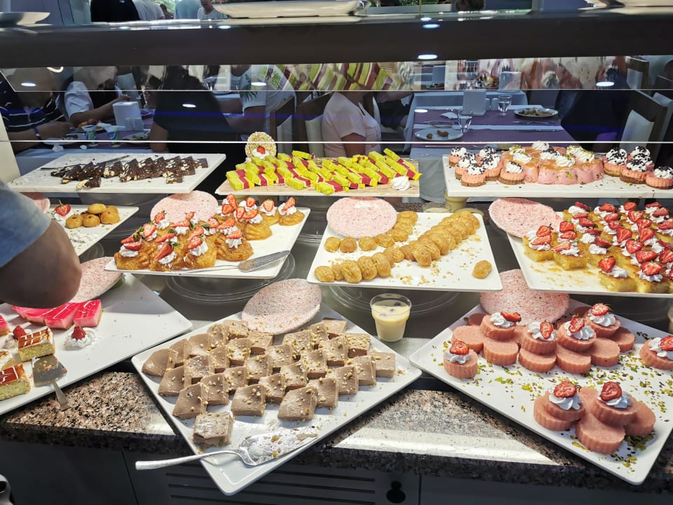 Gastro Batihan Beach Resort & Spa