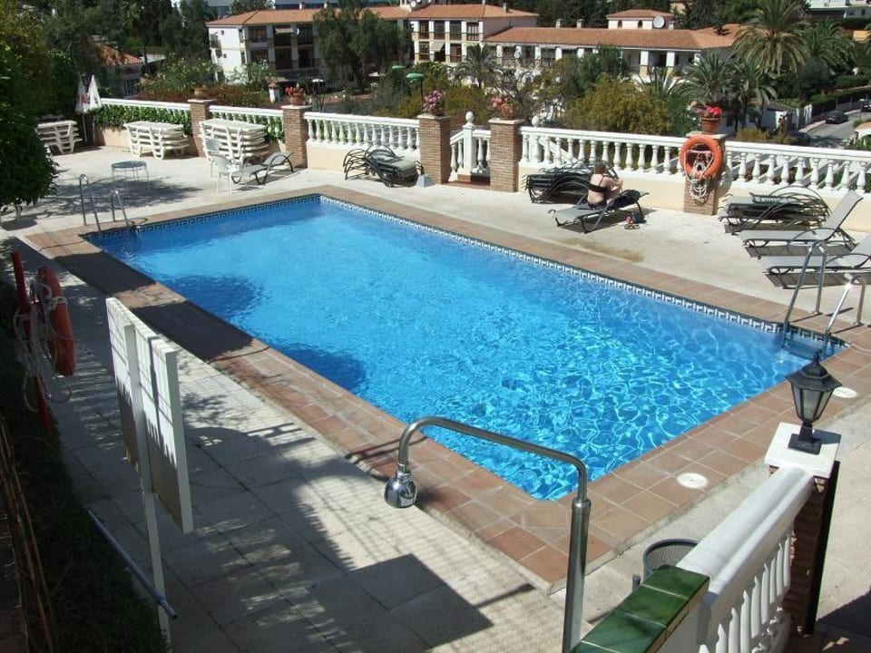 Pool Malaca Instituto Club Hispanico