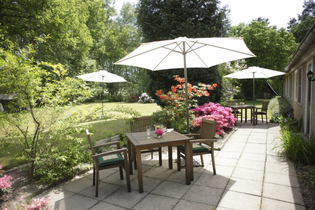 Terrasse vor Zimmern im Erdgeschoß Gasthof Menke