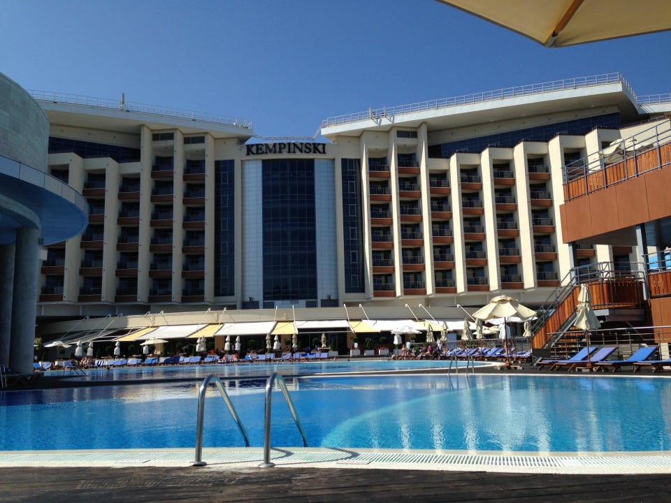 Бассейн Kempinski Grand Hotel Gelendzhik