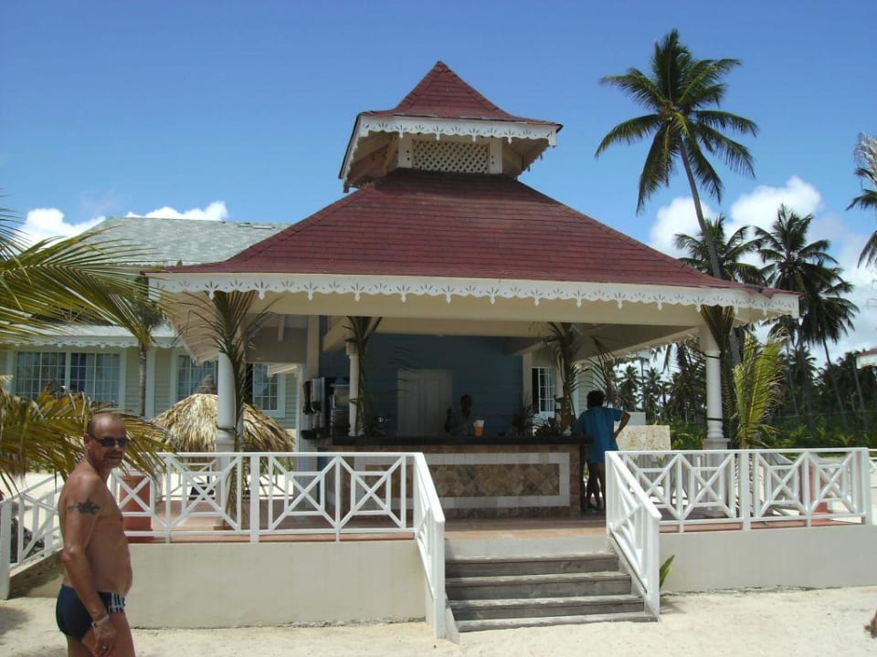 Strandbar des Ambar Bahia Principe Luxury Ambar