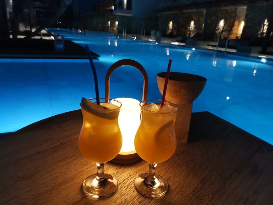 Pool Caravia Beach Hotel