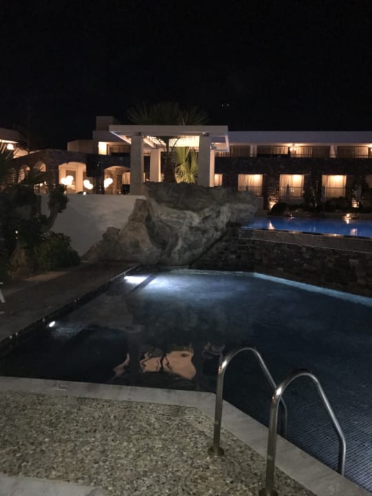 Pool The Island Hotel