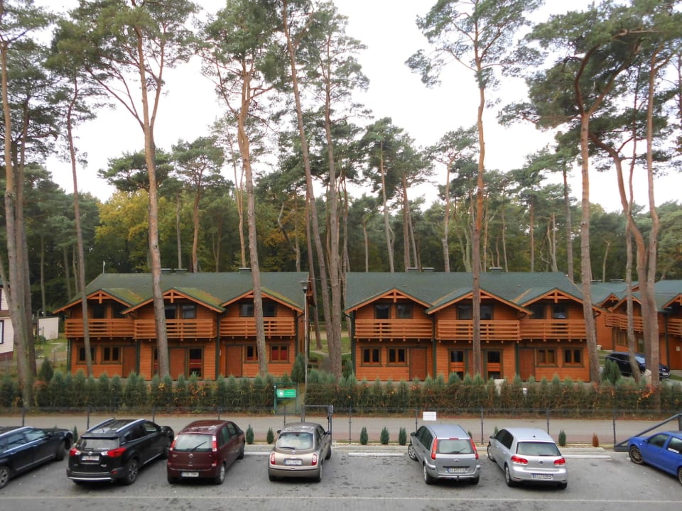 Parkplatz, Ferienhäuser gegenüber Hotel Grand Kapitan Medi Spa