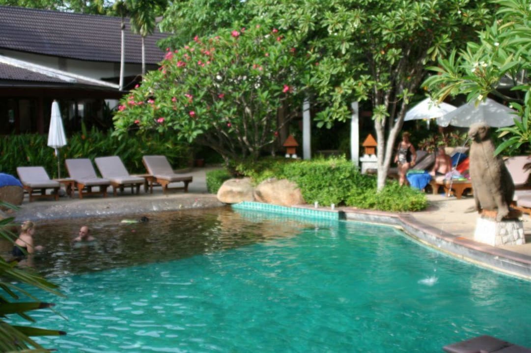 Großer Pool Woodlands Hotel & Resort