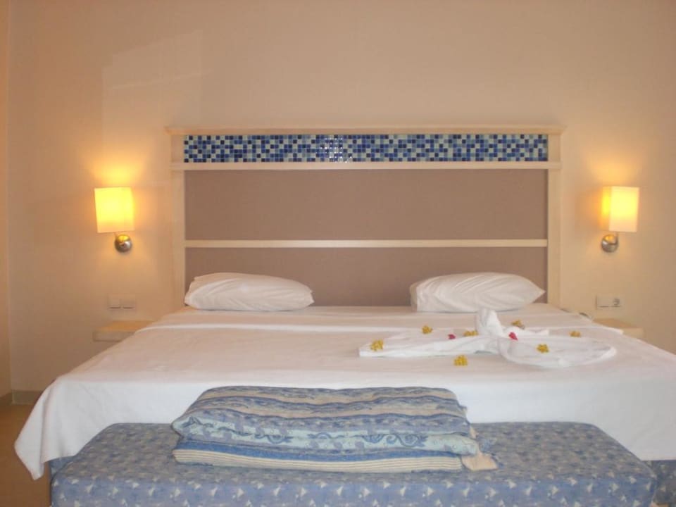 Bett Ephesia Holiday Beach Club