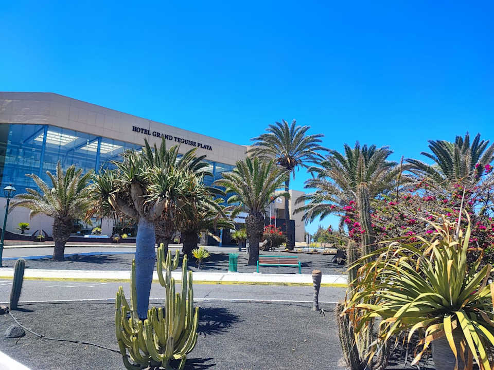 Außenansicht Hotel Grand Teguise Playa