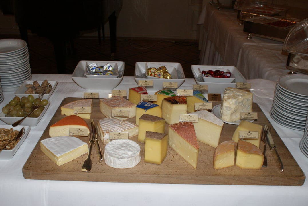 Frühstück Grand Hotel Kronenhof Pontresina