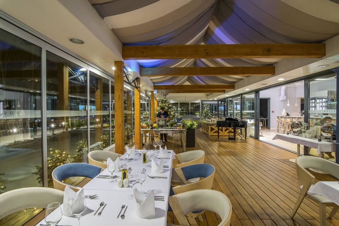 Bar Rosevia Friends & Family Resort