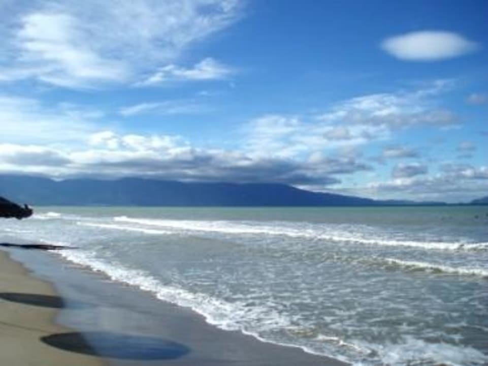 Strand - Blick nach links Hotel Ephesia