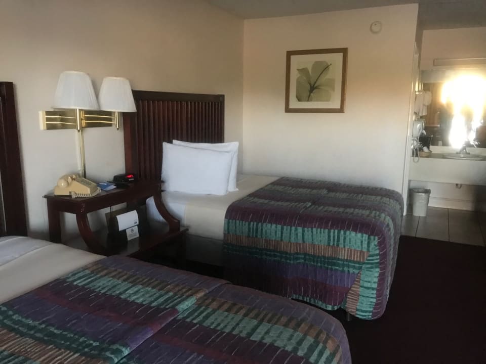 Zimmer Hotel Rodeway Inn Maingate