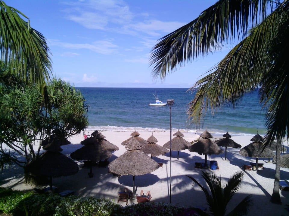 Wunderschöne Aussicht auf den strand Hotel Southern Palms Beach Resort