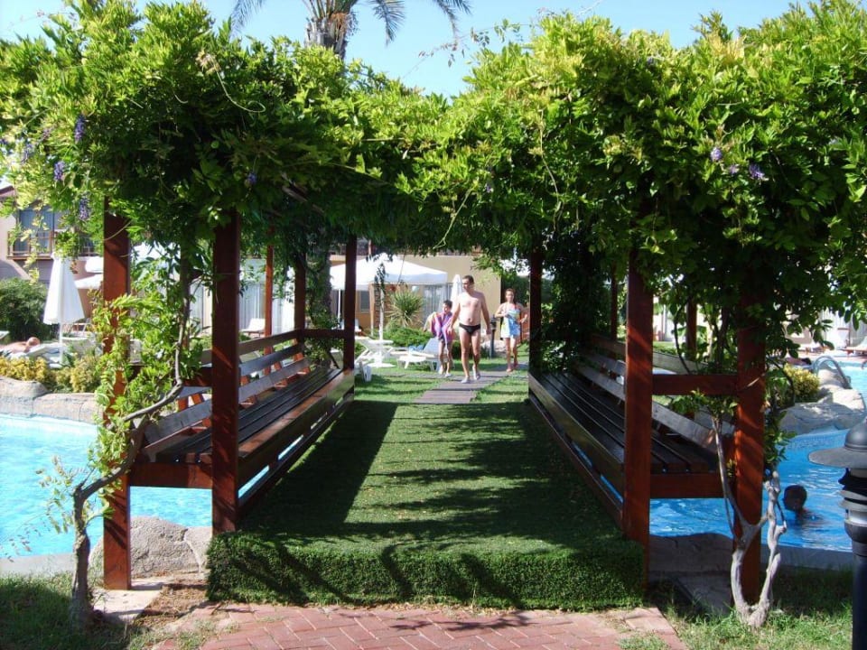 Brücke über den Pool Selectum Family Resort Side