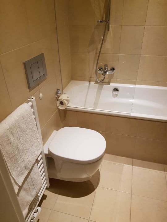 Bad Hotel Goldener Knopf