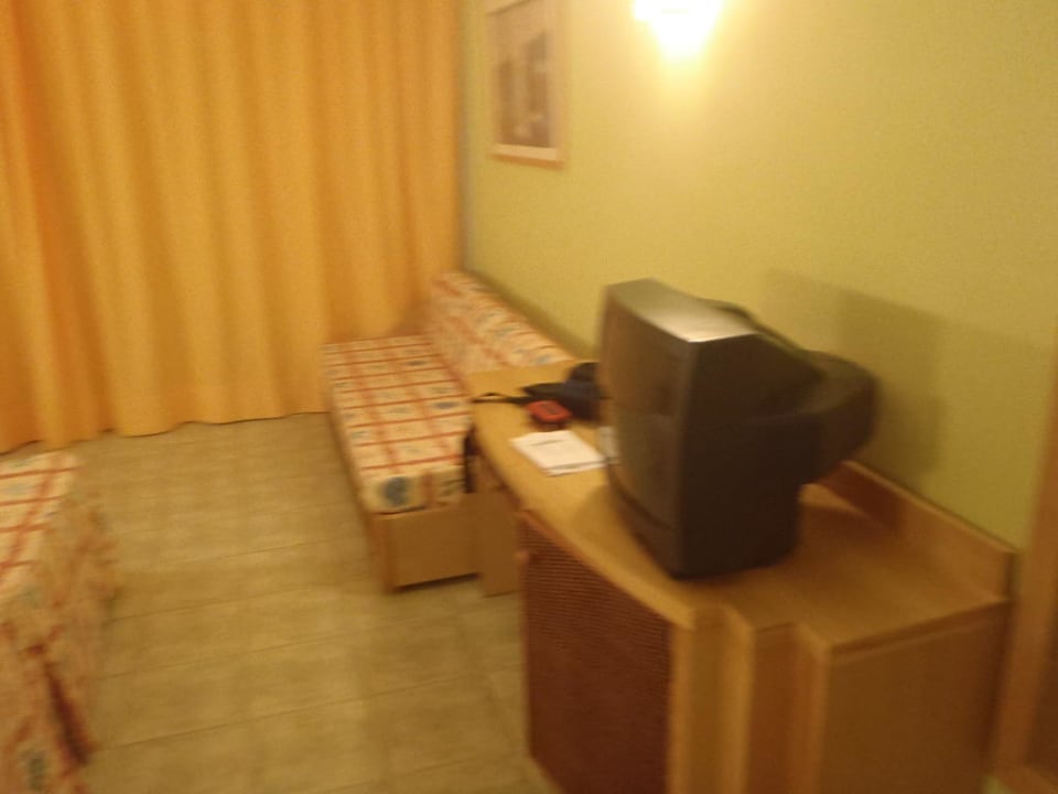 Fernseher mit Schreibtisch AluaVillage Fuerteventura