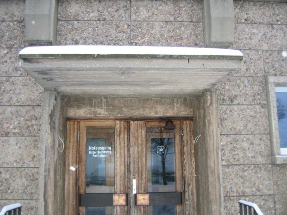 Nebeneingang AHORN Hotel Am Fichtelberg