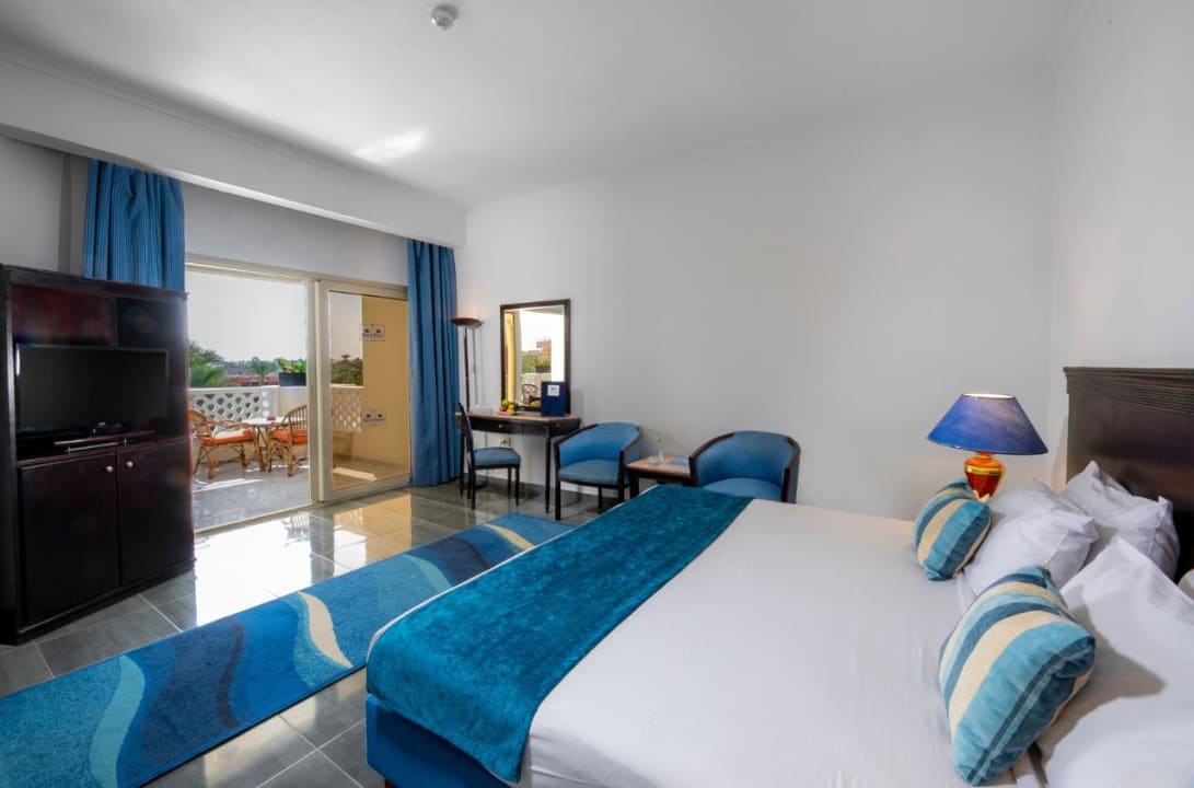 Zimmer White Valley Palace