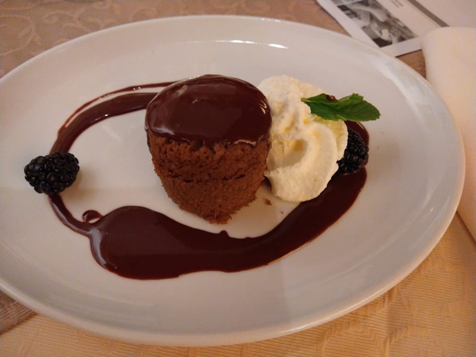 Gastro FLORA - Das kleine Gartenhotel