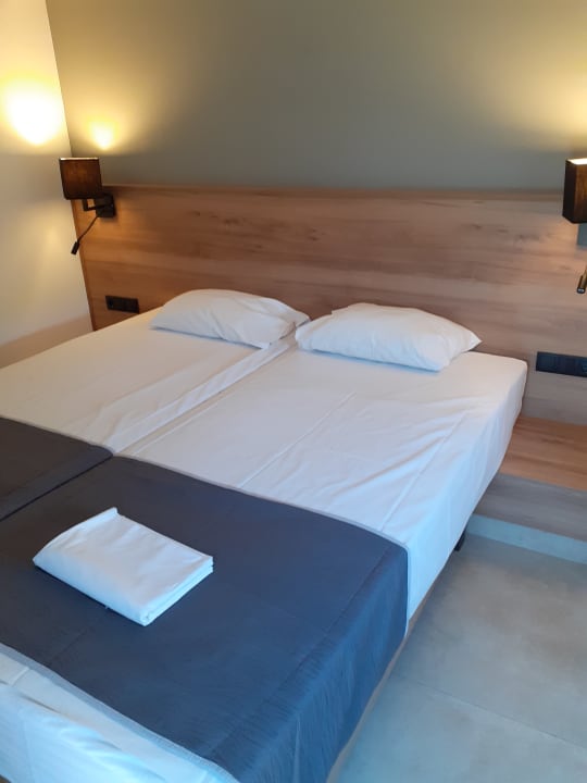 Zimmer Apartments Ida Village I & II