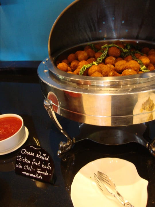 Mittagessen Veligandu Maldives Resort Island