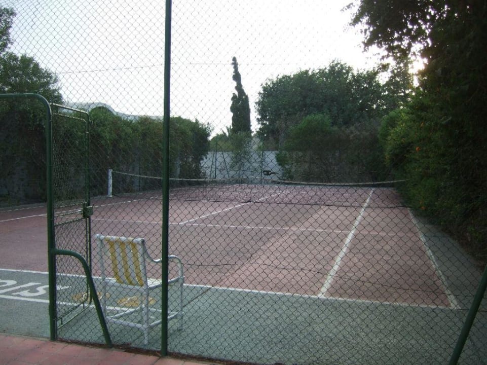 Tennisplatz The Sindbad