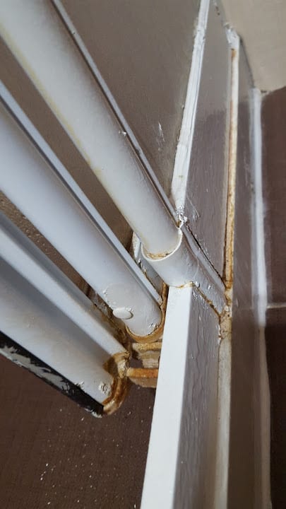 Schmutz und Schimmel in der Dusch-Kabine Hotel Aslan City Kleopatra