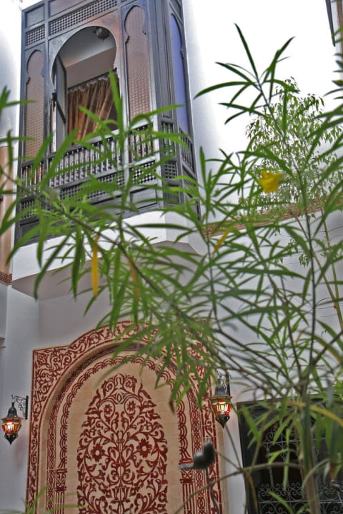 Vue sur la loggia, depuis le patio Riad Dar Zampa