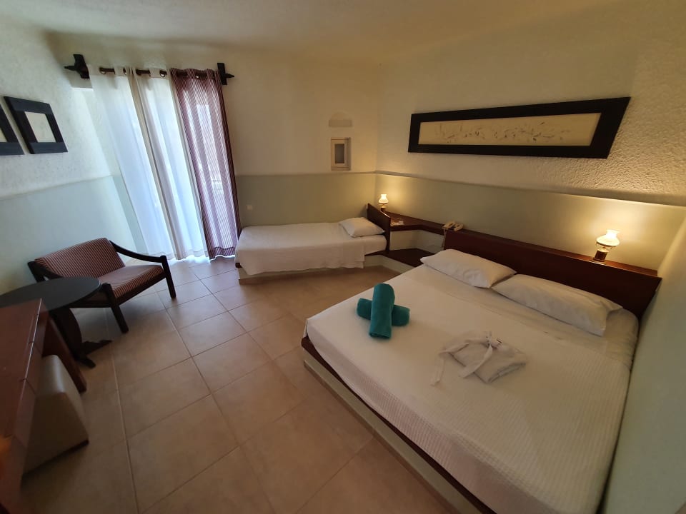 Zimmer Apollonia Beach Resort & Spa