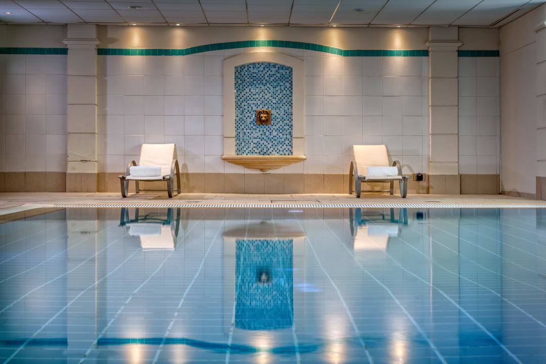 Pool The Landmark Nicosia