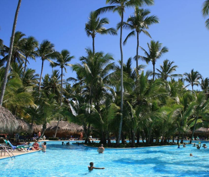 Jeden z wielu basenów na terenie hotelu Grand Palladium Punta Cana Resort & Spa